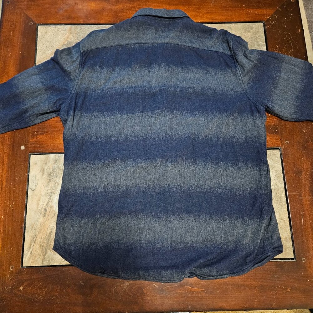 GAP flannel - Picture 2 of 4